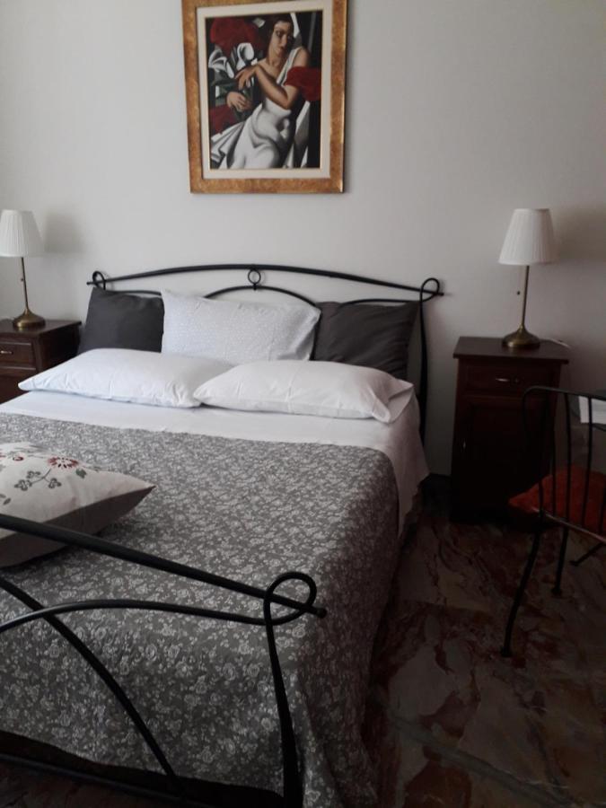 B&B A Spasso Per Torino Exterior foto