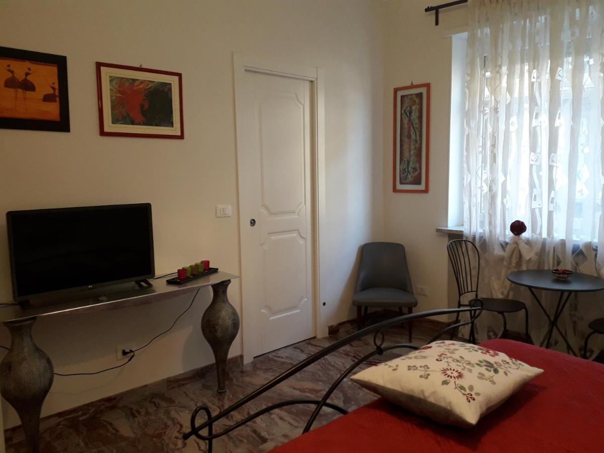 B&B A Spasso Per Torino Exterior foto